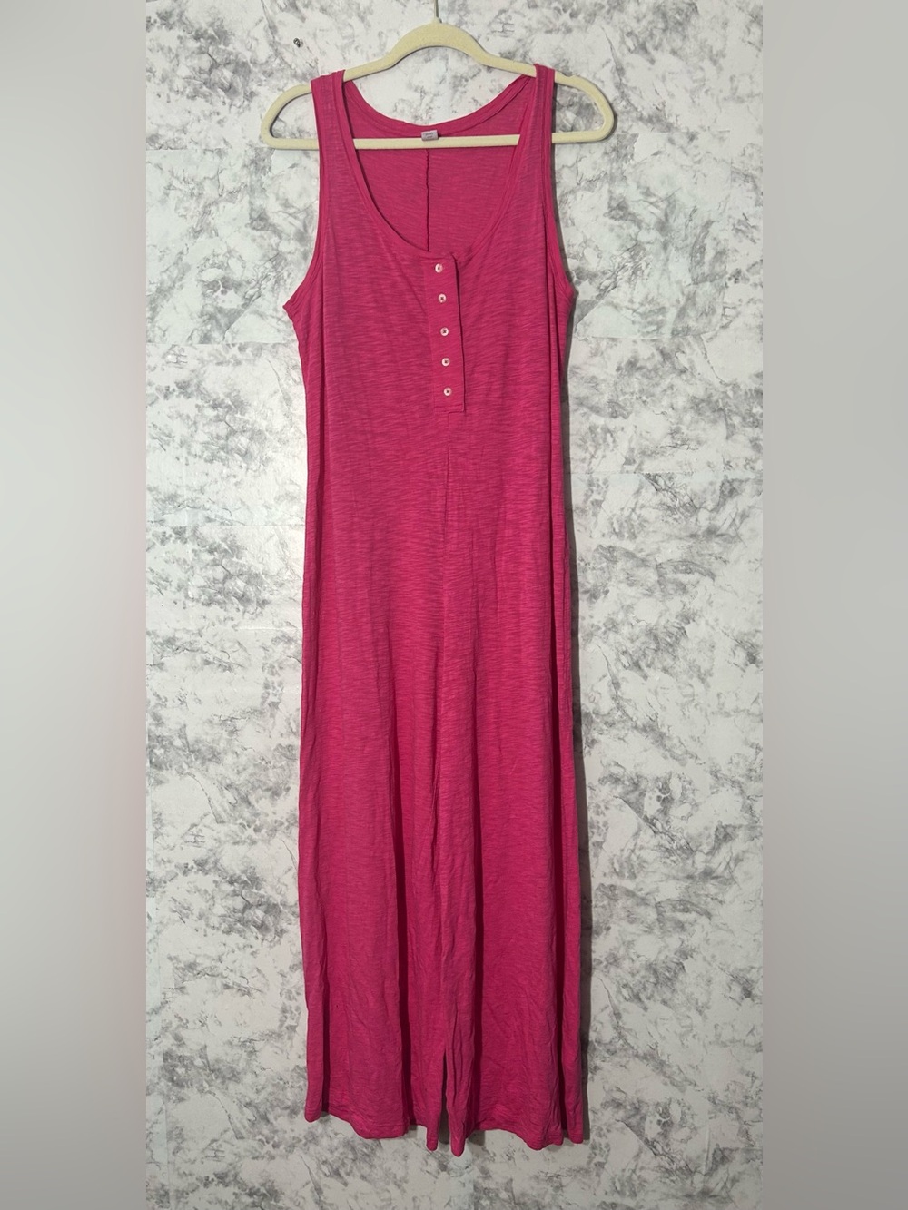 ONLY Sunday Sleep Sleeveless slub Knit Henley jumpsuit in Magenta Sz S
Hang